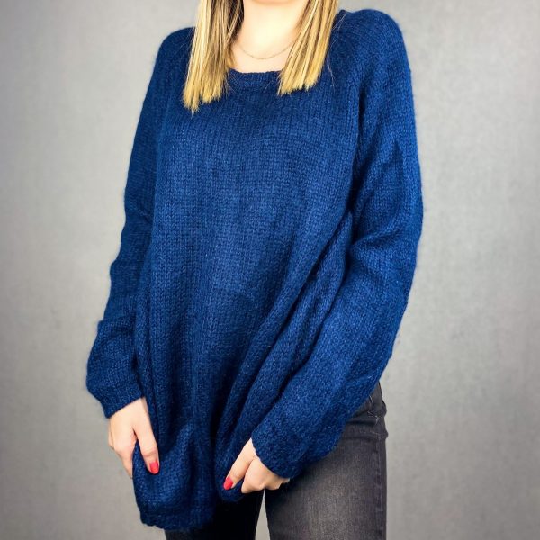 ekskluzywny niebieski sweterek second hand online