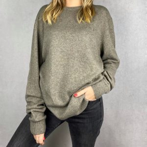 ekskluzywny wełniany sweterek second hand online
